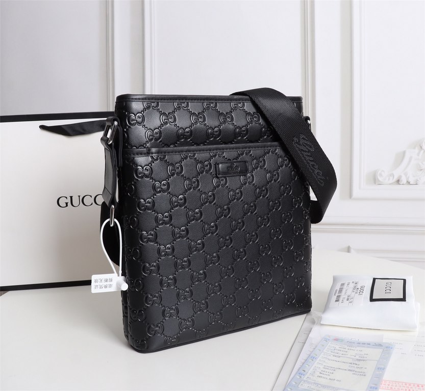 (Model 0186-3 ~ crossbody bag black) Gucci GUCCI [Delight] men's casual series      quite broad and smooth generous last design, with superb stitching outlines the casual elegance of the mood,      depicts the man's self