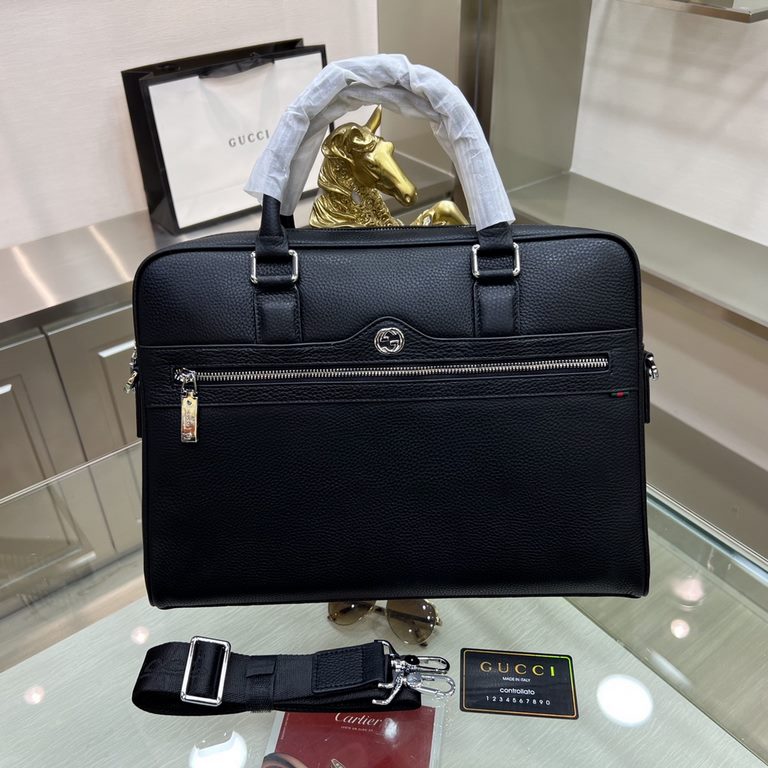 New - Tide   [GUCCI Gucci] briefcase   the most trendy and hottest models Imported head-layer cowhide leather, feel first-class   workmanship is very exquisite   show fashion and trend, presenting an inadvertent fashiona