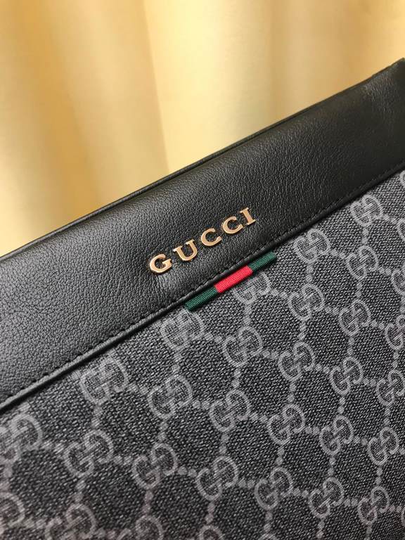 With the box     year (Gucci Gucci   ) handbag G family's latest models, exclusive first,  original version of the quality, fine workmanship, another super models popping models attack! Inside the 6 card slots, a large i