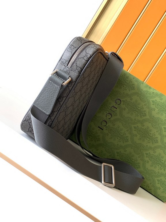 .   Crossbody bag, 7032-5# Original high quality, G family continues to update the color palette by adding more sophisticated shades. The new colorways and color combinations give a fresh take on the brand's iconic piece