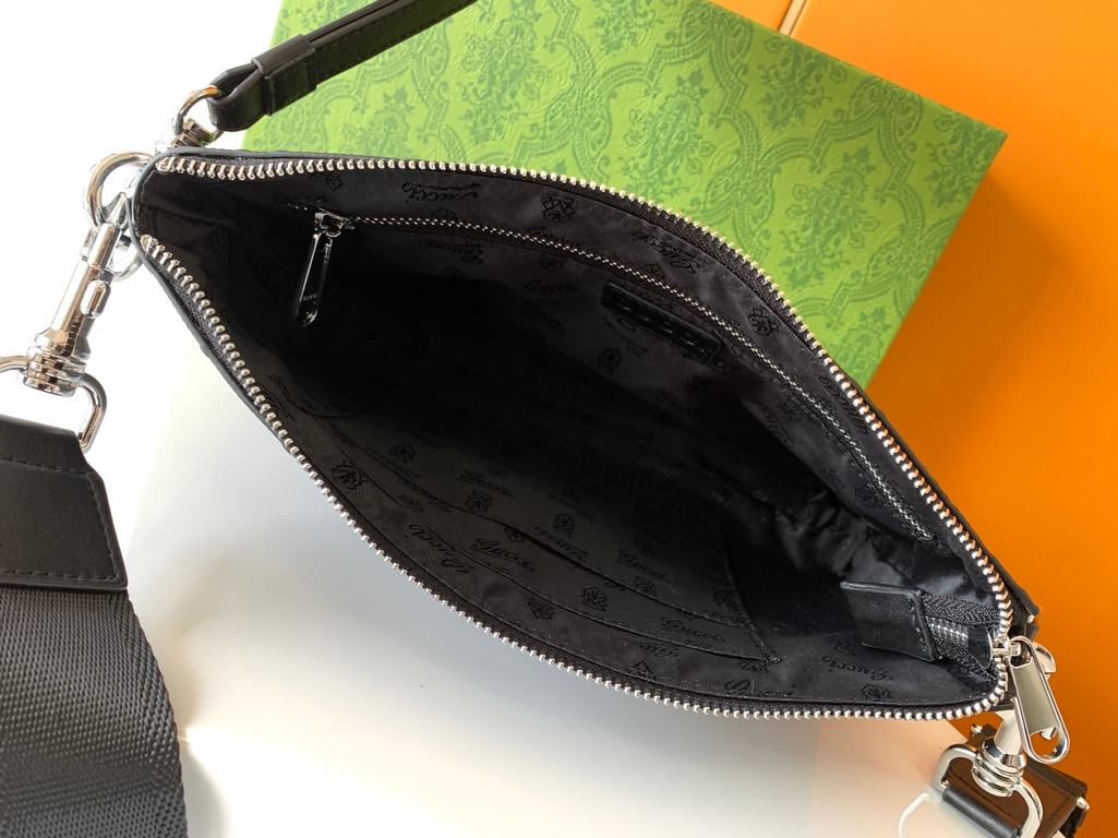 Slant hanging bag model new 749 # top original single goods Gucci GUCCI counter popular models, high-end atmosphere, fashion and taste, the latest top GUCCl special head layer cowhide, feel good thickness enough, there i