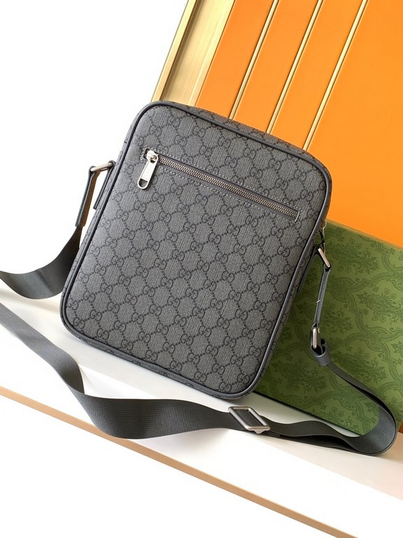 . Crossbody Bag, 7032-4#Original and high quality, the G family continues to update its color palette by adding more sophisticated shades. The new colorways and color combinations give a fresh take on the brand's iconic 