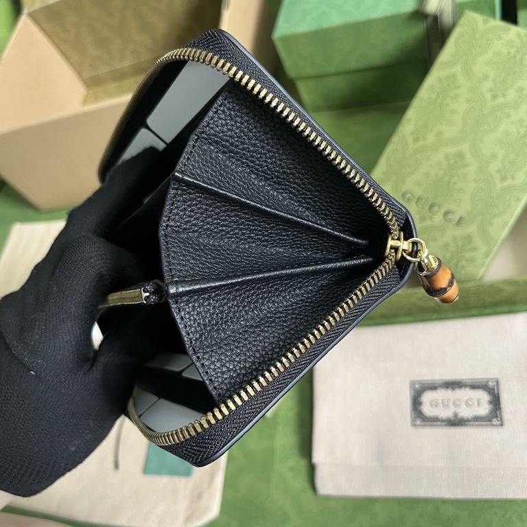 .   Comes with a full set of original green box packaging   GGG Marmont Collection Long Clip. Crafted in classic and durable black leather, this GG Marmont wallet is a classic addition to the Aria - Fashion Aria collecti