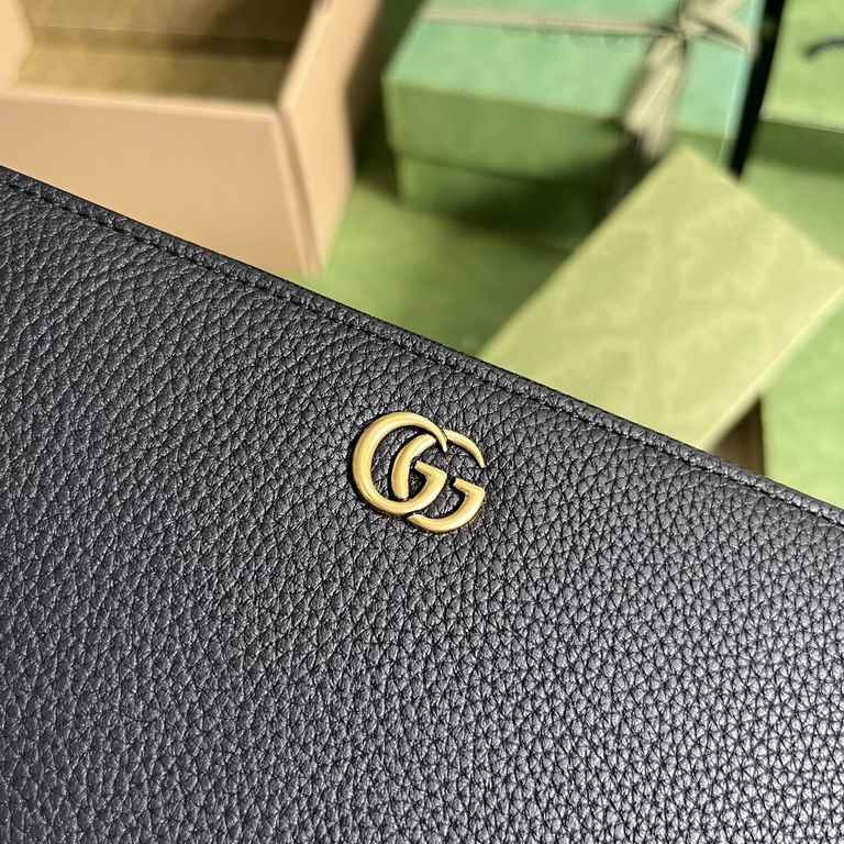 .   Comes with a full set of original green box packaging   GGG Marmont Collection Long Clip. Crafted in classic and durable black leather, this GG Marmont wallet is a classic addition to the Aria - Fashion Aria collecti