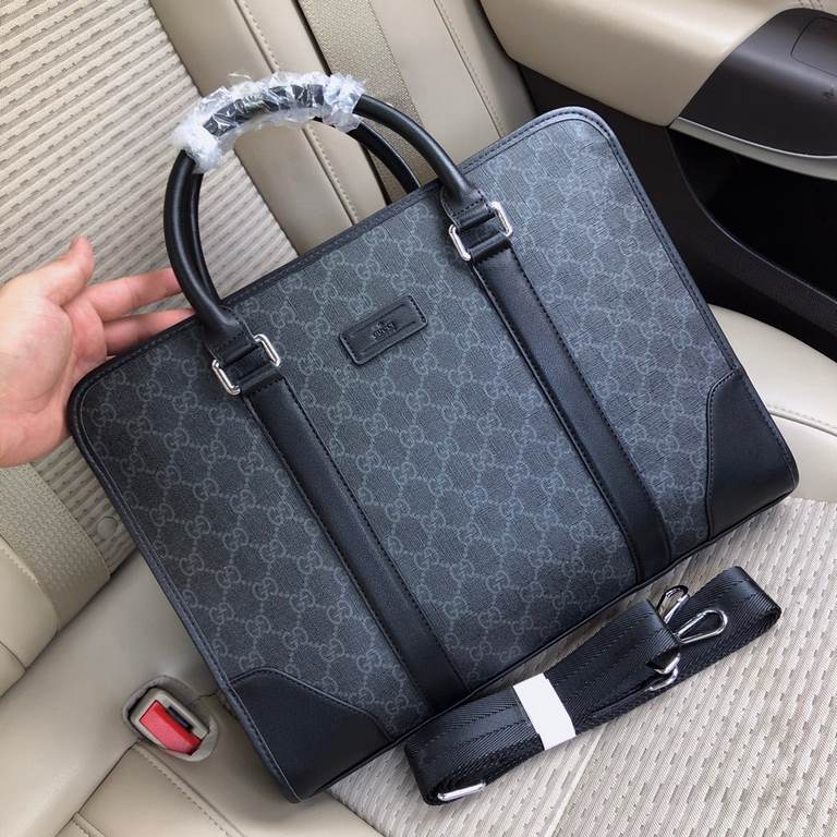 秘 [Gucci 88121-3]    Italian Milan counter new briefcase    Imported special fabrics with cowhide  [Strong] Casual Outdoor Backpacks, Calling Counter    Top Original Single Goods   [Strong] That texture Impeccable, uniqu