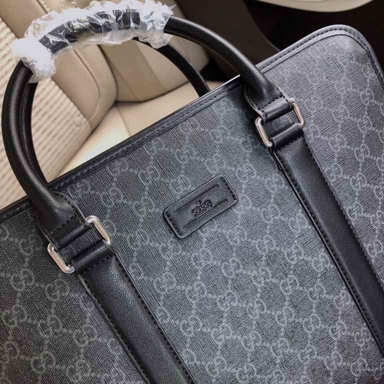 秘 [Gucci 88121-3]    Italian Milan counter new briefcase    Imported special fabrics with cowhide  [Strong] Casual Outdoor Backpacks, Calling Counter    Top Original Single Goods   [Strong] That texture Impeccable, uniqu