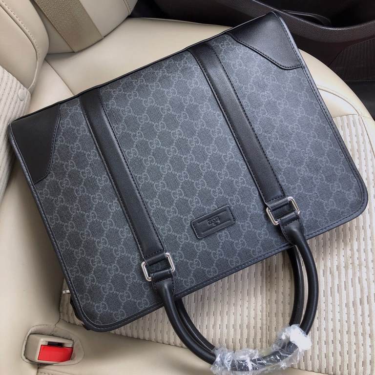 秘 [Gucci 88121-3]    Italian Milan counter new briefcase    Imported special fabrics with cowhide  [Strong] Casual Outdoor Backpacks, Calling Counter    Top Original Single Goods   [Strong] That texture Impeccable, uniqu