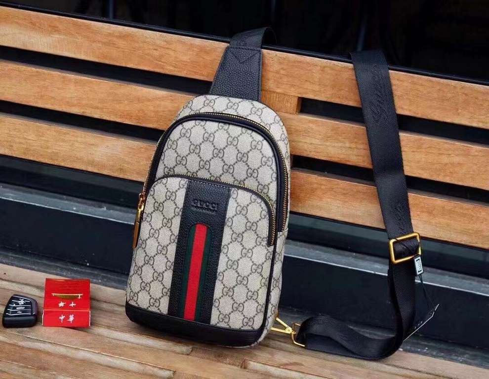 Gucci GUCCI Chest BagSize 18-31-5Counter new    heavy hit replica   original leather replica   leather super soft   super large capacity   customized counter original hardware  smooth zipper    perfect craftsmanship   re