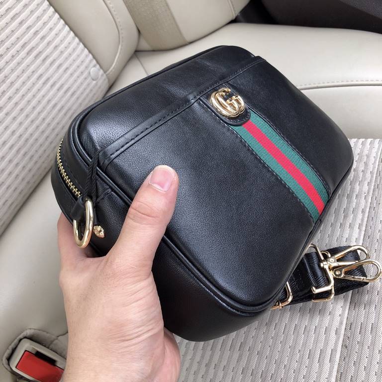 Gucci A122-1 Waist Bag      This waist bag is made of first layer cowhide leather and combines casual chic with modern functionality. Ergonomically shaped with an adjustable strap, it can be worn around the waist, over t