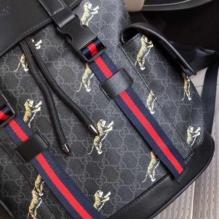 秘 [Gucci 8033]     Italian Milan counter new    Imported waterproof special fabric with cowhide leather  [Strong] Casual Outdoor Backpacks, Calling Counter      Top Original Single Goods   [Strong] That texture impeccabl