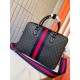 387102 High-end   The new GUCCI Ophidia collection presents a new design briefcase in GG Supreme synthetic canvas, featuring the brand's iconic webbing and double G-shaped hardware. The double handles and detachable shou