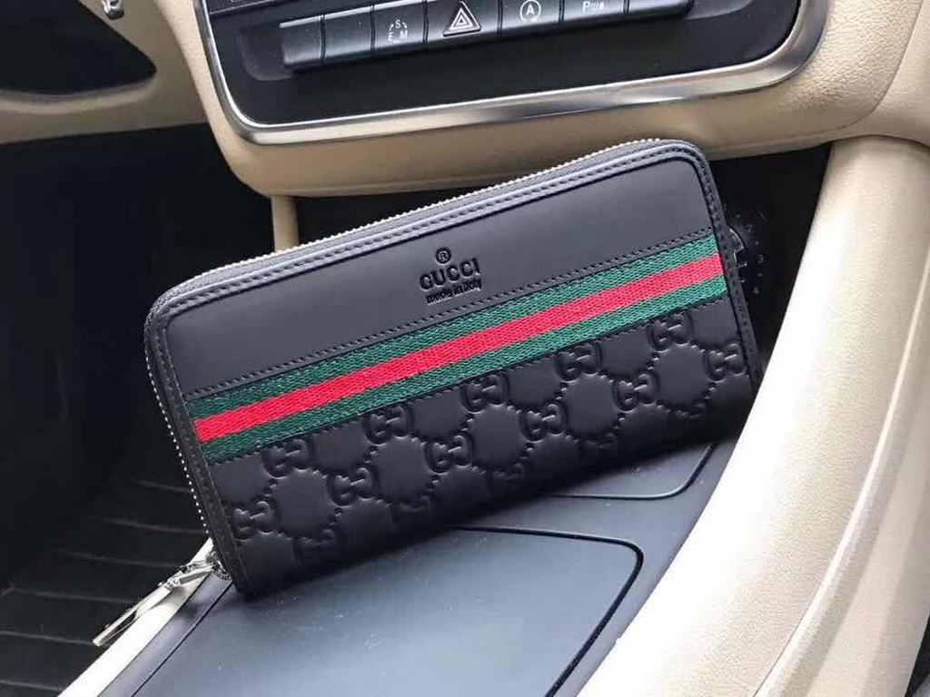 Gucci GUCCl exclusive new   [Model] G8272 high-end small wallet [Size] 19-10-2.5 cm [Color] black high-end quality (original single authentic) [Material] (with gift box) Gucci GUCCl counter to buy new   original imported