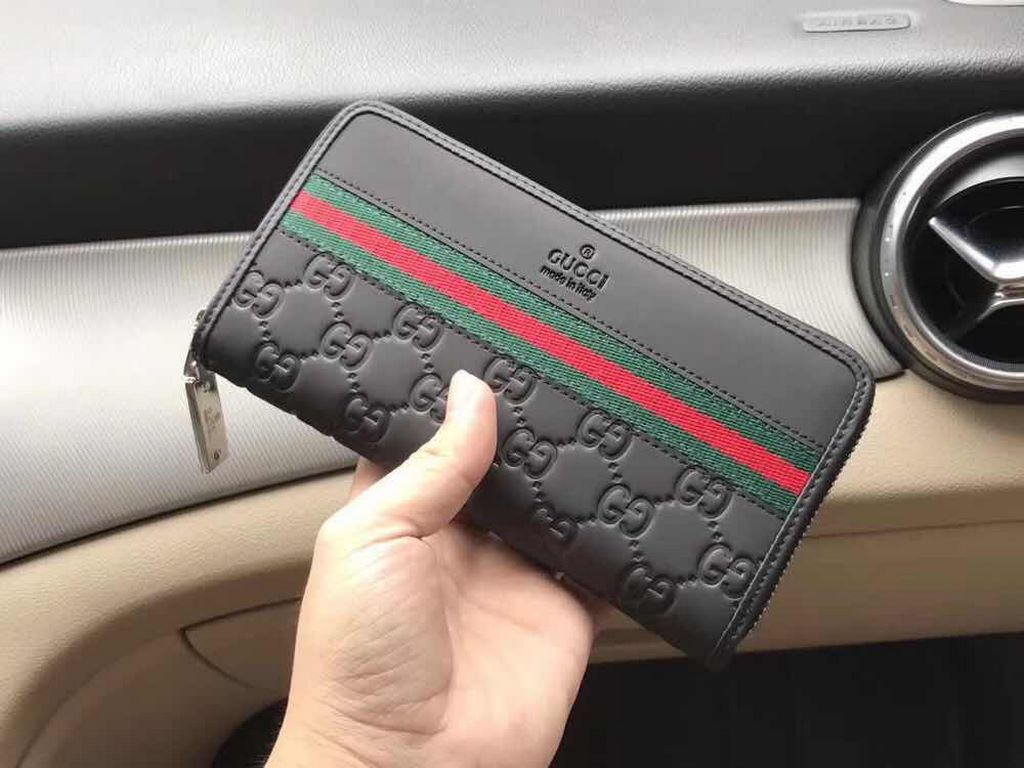 Gucci GUCCl exclusive new   [Model] G8272 high-end small wallet [Size] 19-10-2.5 cm [Color] black high-end quality (original single authentic) [Material] (with gift box) Gucci GUCCl counter to buy new   original imported