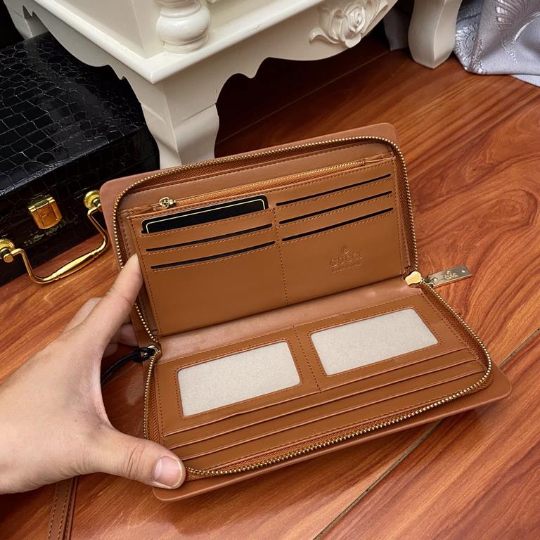 Original single [brand name] Gucci new [product specifications] W22.5xH12.5xD3 [product material] the original single imported cowhide [product details] coffee color, the most top technology [with gift box] [product mode