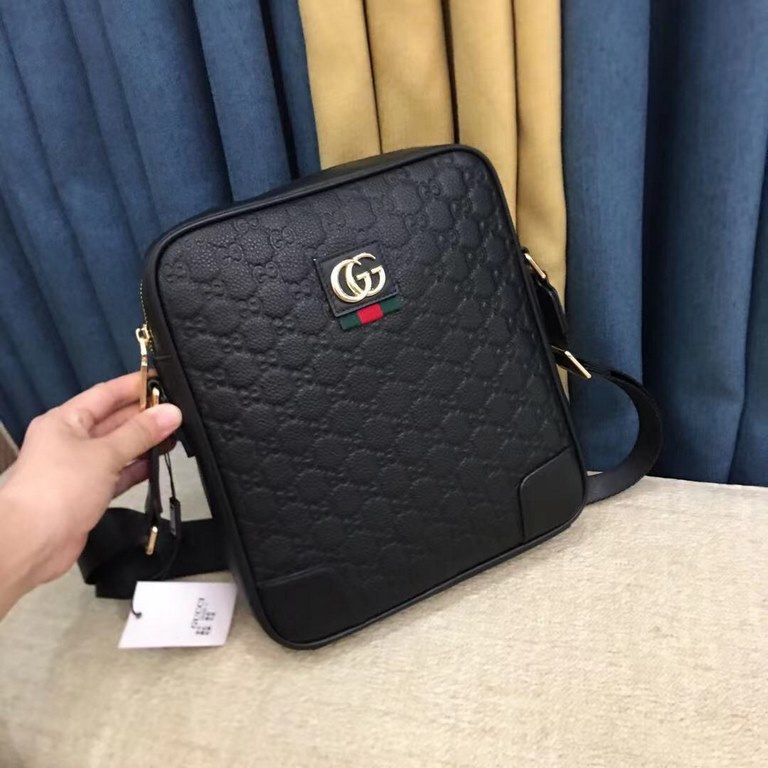 Gucci Crossbody BagModel 38038-2Size 24-28-7Counter new    Heavy hit replica   original leather replica   leather super soft   super large capacity   customized counter original hardware  smooth zipper    perfect craftsm