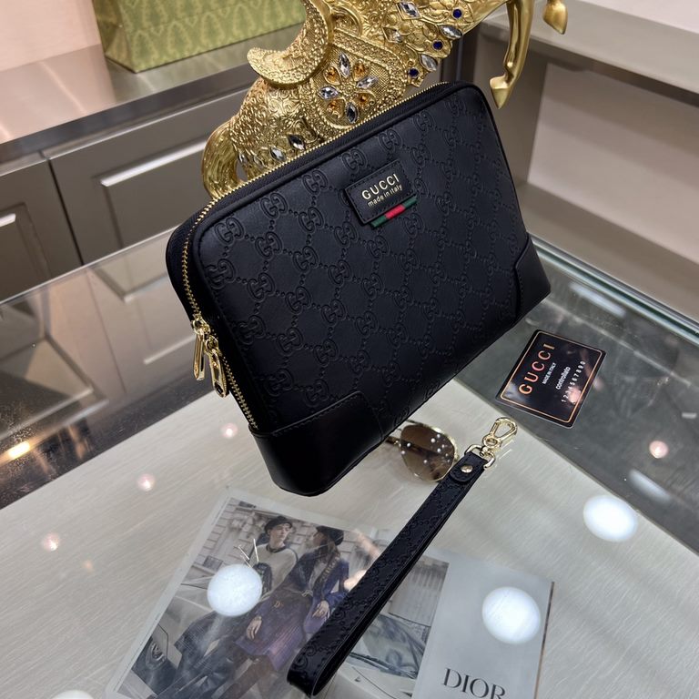 Gucci Gucci   new clutch bag, soft retro double G flower leather, is undoubtedly this season doubly sought after beautiful point la! Low-key luxury, feel comfortable, simple and refreshing design more catering to urban f