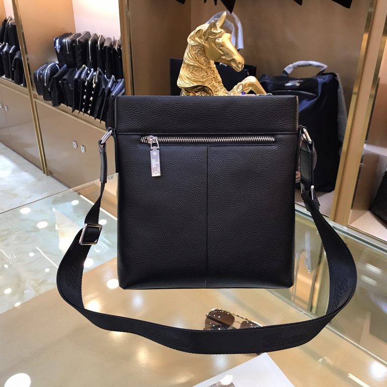 GUCCI (Gucci   8748-4) shoulder bag. Inside and outside are top materials, top imported original ... leather (Italy imported cowhide) ultra-high-definition hardware logo logo, top special hardware, high-end velvet lining