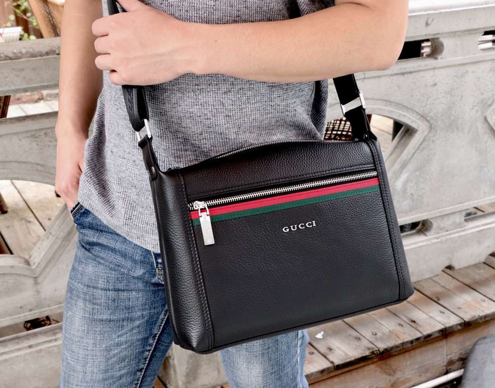 GUCCl Gucci 【Large Capacity】 （Model 1313-2） Casual Crossbody Bag 【Color】 Black ~ High-end quality (top workmanship) 【Material】 Gucci GUCCl Counter OEM new   Original imported head layer   cowhide   Authentic imported Guc