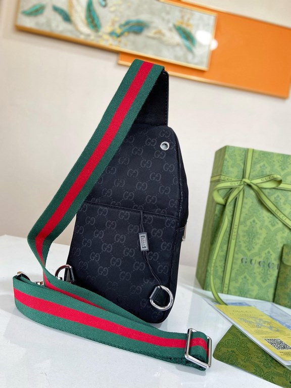 秘秘 [Gucci Chest Packs]    European water goods chest packs fanny packs, heavy money to create a new channel goods   energetic   ideal for men's   original hardware  LOGO clear and unparalleled   the top of the original f