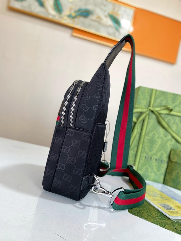 秘秘 [Gucci Chest Packs]    European water goods chest packs fanny packs, heavy money to create a new channel goods   energetic   ideal for men's   original hardware  LOGO clear and unparalleled   the top of the original f