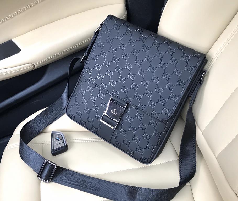 (Batch) GUCCI [original single]   [Model] 33061-2 high-end flap messenger bag [Size] 25x27x6cm [Color] black High-end quality [Material]   imported brushed leather pressed G     hipster must have   crossbody bag! Special