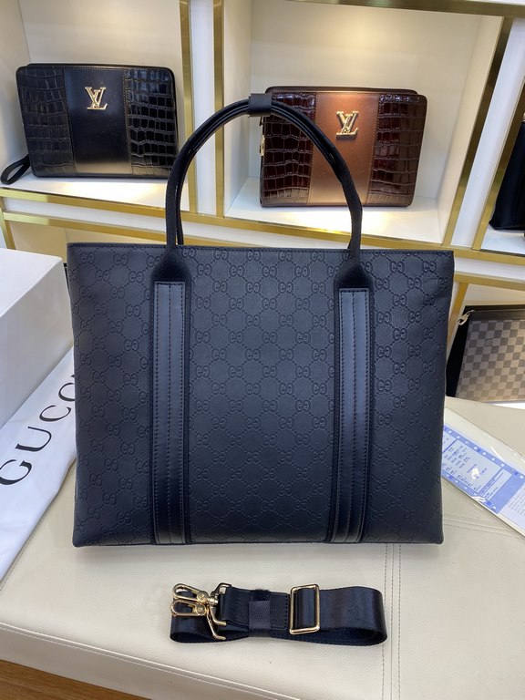 .    Original official website 66323-1 Gucci original single authentic new counter with the same high-end men's casual briefcase   workmanship is super refined and elegant. With imported raw materials cowhide counter spe