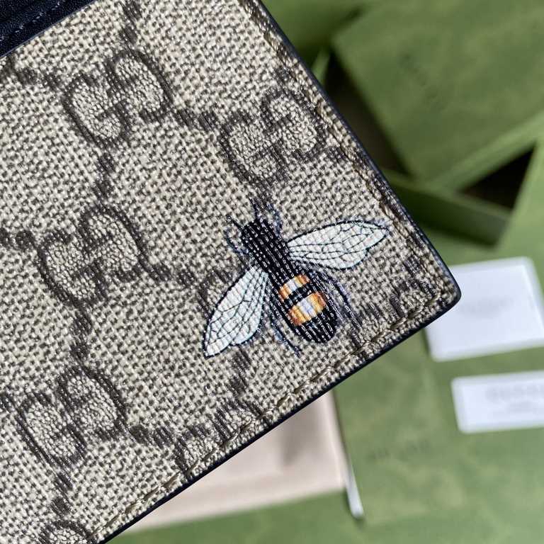 GG Marmont.   with a full set of original green packaging   can not stop the beauty of the bag you receivedGG Marmont series,  elegant and delicate design but captured the hearts of many young girls! It is also a must-ha