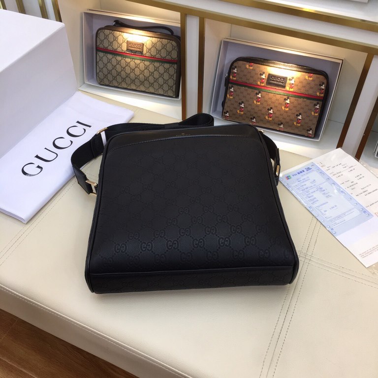 Original single goods [love] Gucci original single authentic new counter with the same high-end men's casual cross-body bag   workmanship is super refined and elegant. With imported raw materials cowhide counter special 