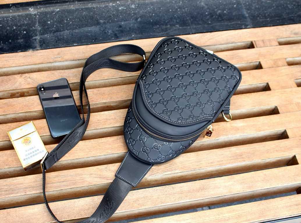 . Model 33022-1#BLACK (original goods) [imported hardware   with hand   wrist buckle  ] counter original single, Gucci men's bags handbag   explosive [strong] [strong] [GUCCI]   counter synchronization, the original vers