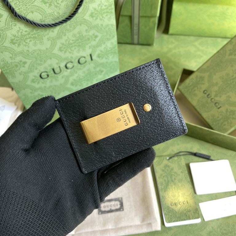 .   With a full set of original green box packaging  G  The newest card case from the house has arrived, which can also be used as a card case and is a practical design piece that the brand has been pushing as a mainstay