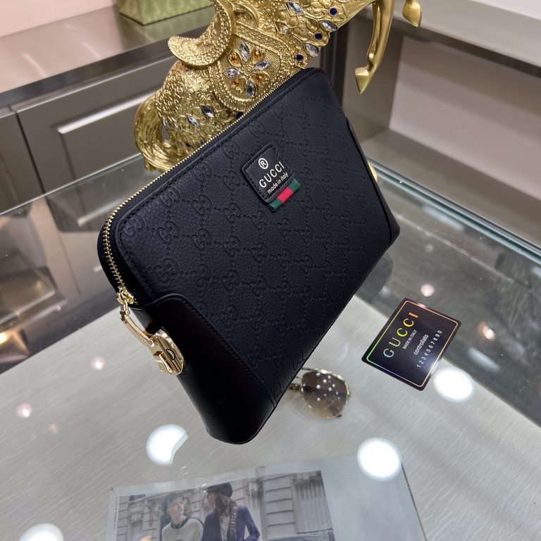 GUCCI Gucci new handbag official website with out step goods, fashionable style, high The new Gucci handbag is the same as the official website, and it is a fashionable style with a high quality! Using the first layer of