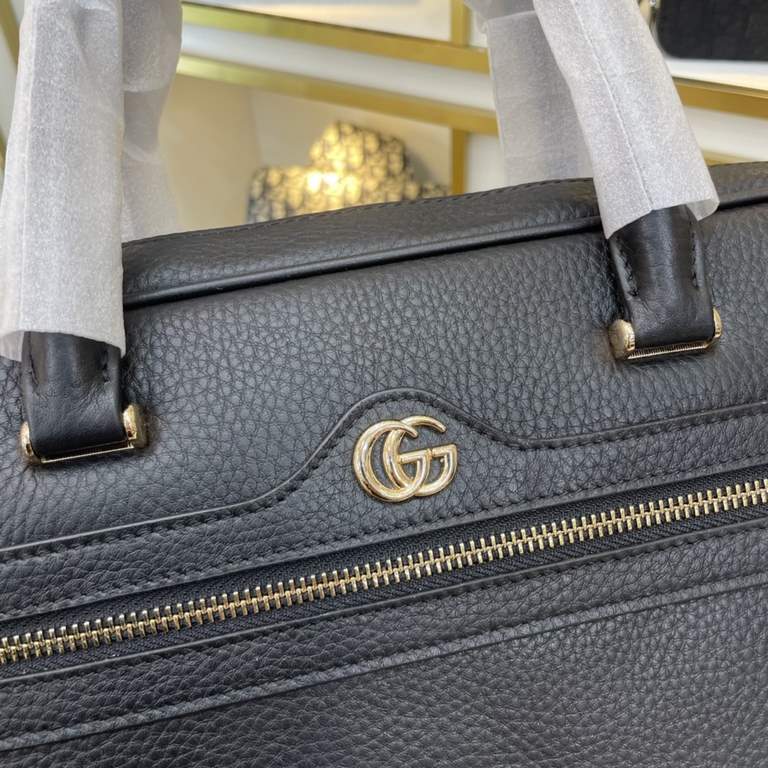 .     The original official website 66224-1 Gucci original single authentic new counter with the same high-end men's casual briefcase   workmanship is super refined and elegant. With imported raw materials cowhide counte