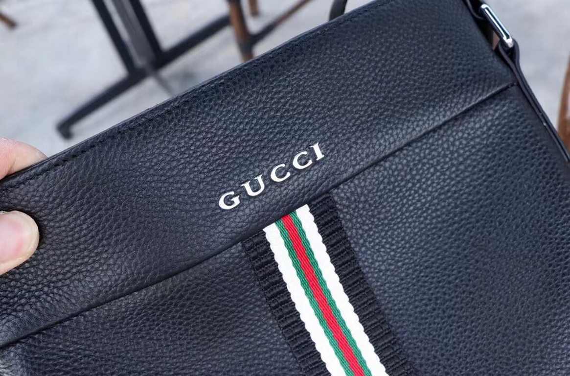 New coming (Model 0207)  Gucci gucci  Casual men's bag. Imported head layer cowhide , large capacity  relatively lightweight, simple and casual, sales champion. Going out traveling must take him, handsome full, and this 