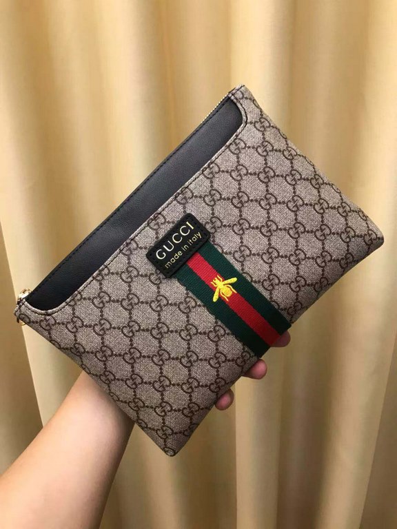 With the box     year (Gucci Gucci   ) handbag G home the latest models, exclusive first,  the original version of the quality, fine workmanship, and another super models popping models attack! Inside there are 6 large c