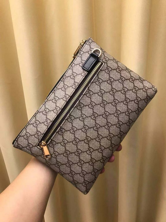 With the box     year (Gucci Gucci   ) handbag G home the latest models, exclusive first,  the original version of the quality, fine workmanship, and another super models popping models attack! Inside there are 6 large c