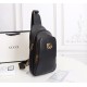 Model 0426-4 Gucci G-Home    chest bag   listed   head layer cowhide leather, vintage hardware double G   style novelty, versatile, go out of the must-have ~ color black, size 32  17  4