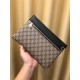 With the box     year (Gucci Gucci   ) handbag G family's latest models, exclusive first,  original version of the quality, fine workmanship, another super models popping models attack! Inside the 6 card slots, a large i