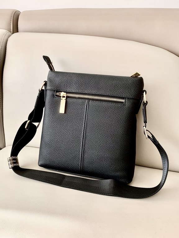 Original     New  Gucci men's top quality handbag crossbody bag   counter hot selling explosive models,   please recognize the leather and details,   high-end atmosphere   upscale  Original quality  Original cowhide     