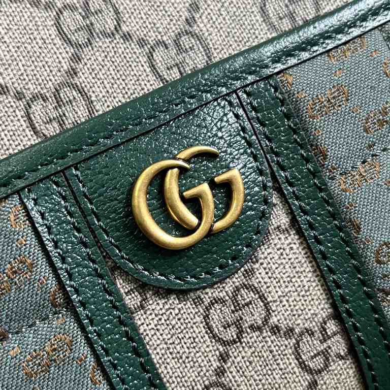 .   with a full set of original green box packaging   mini GG canvas mini shoulder bag, Gucci small leather accessories to break through the boundaries of design, continue to reinterpret the classic travel pieces in a pe