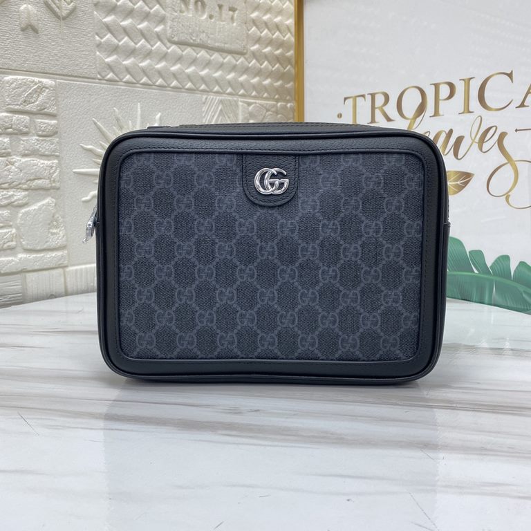 The GG Print Embossed Messenger Bag, a classic travel accessory revisited in a new color palette for the Gucci Love March collection, combines the softness of GG leather with the embossing of the brand's logo on the body