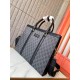 9126 Black Brown  High-end   The new GUCCI Ophidia collection presents a new design briefcase in GG Supreme synthetic canvas, featuring the brand's iconic webbing and double G-shaped hardware. The double handles and deta