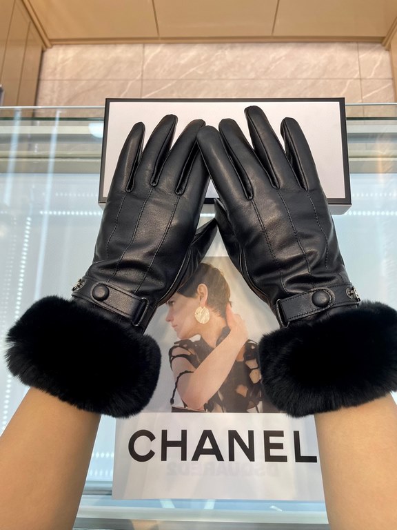 New exclusive first Chanel Chanel ladies new high-grade sheepskin gloves    goddess preferred can not miss      First-grade sheepskin Leather fine and soft cashmere lining to keep warm better goddesses set of the United 