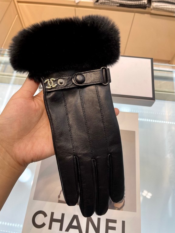 New exclusive first Chanel Chanel ladies new high-grade sheepskin gloves    goddess preferred can not miss      First-grade sheepskin Leather fine and soft cashmere lining to keep warm better goddesses set of the United 