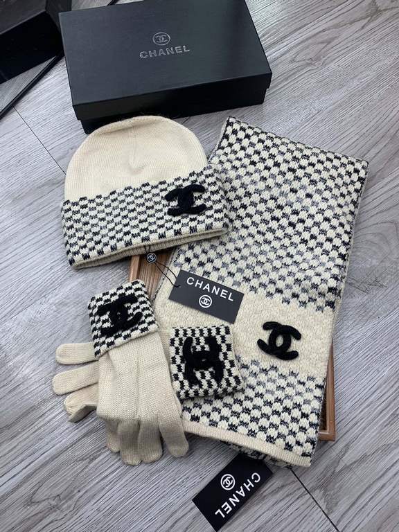 C family. [Three-piece wool suit hat  scarf  gloves] classic suit hat! Warm and super comfortable ~ winter Miss ageing artifacts Oh ~ this winter you are missing such a set of suit hat la ~ and warm and stylish! Men's an