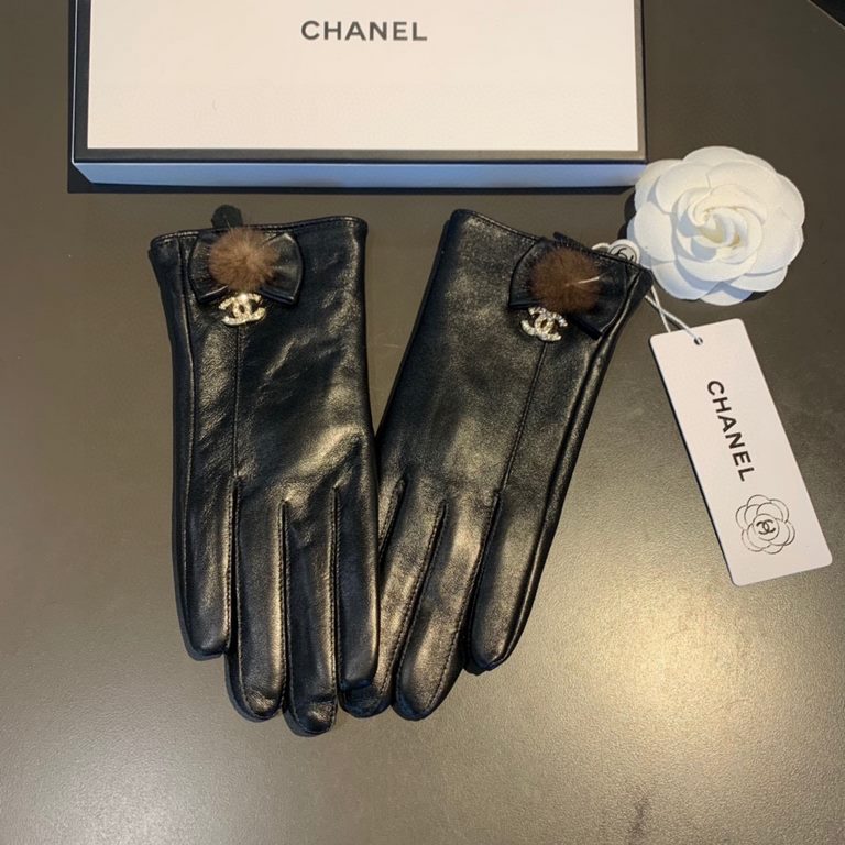 With packaging2022 new exclusive first  touch screen gloves Chanel Chanel fox fur ball hanging drill double C [original quality] official website synchronization women's new high-grade sheepskin gloves    goddess preferr