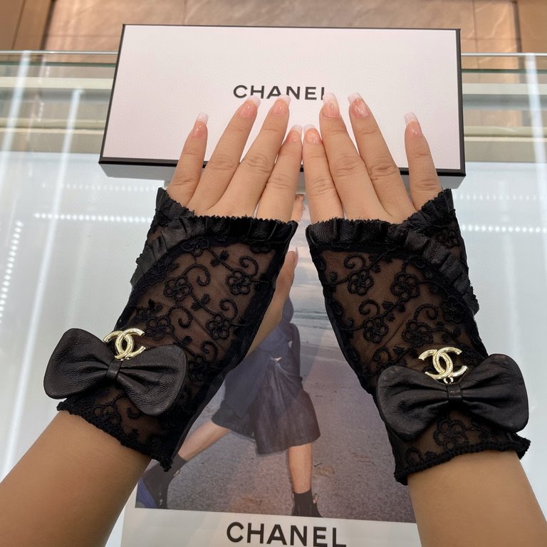 Chanel ~ Chanel latest models lace mesh half finger models fashion gloves women's flavor    average size