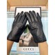 GUCCI new men's leather gloves, imported from Ethiopia touch screen sheepskin, the back of the hand at the personalized LOGO design, GUCCI and LOVED, small openings at the wrist to adjust the size of the total to allow y