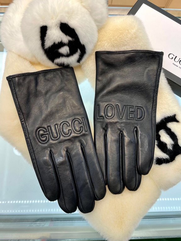 GUCCI new men's leather gloves, imported from Ethiopia touch screen sheepskin, the back of the hand at the personalized LOGO design, GUCCI and LOVED, small openings at the wrist to adjust the size of the total to allow y