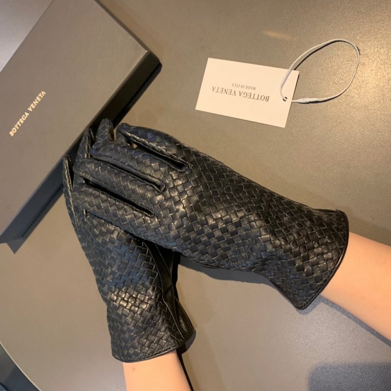 2022 new exclusive first   touch screen full knitting gloves BV [original quality] official website synchronization women's new high-grade sheepskin gloves    goddess preferred can not be missed    100 percent selection 