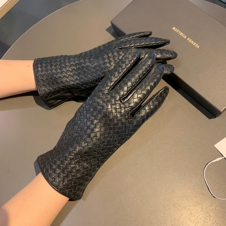 2022 new exclusive first   touch screen full knitting gloves BV [original quality] official website synchronization women's new high-grade sheepskin gloves    goddess preferred can not be missed    100 percent selection 